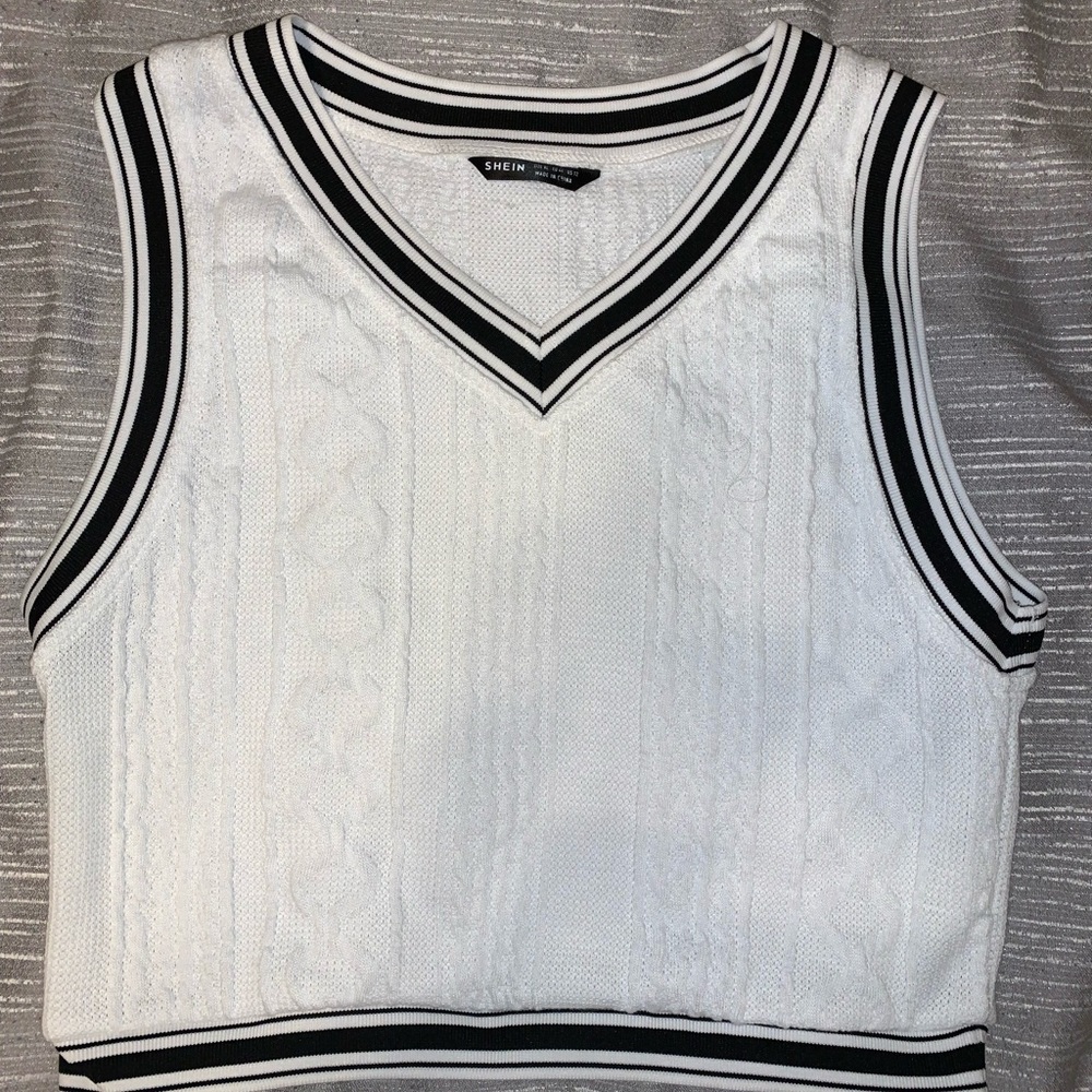 Shein sueter vest